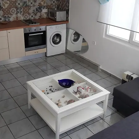 Avgi Apartment *