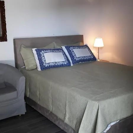 Apartment Avgi Plintri